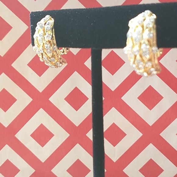Gold toned and rhinestone clip-on earrings - Picture 4 of 4
